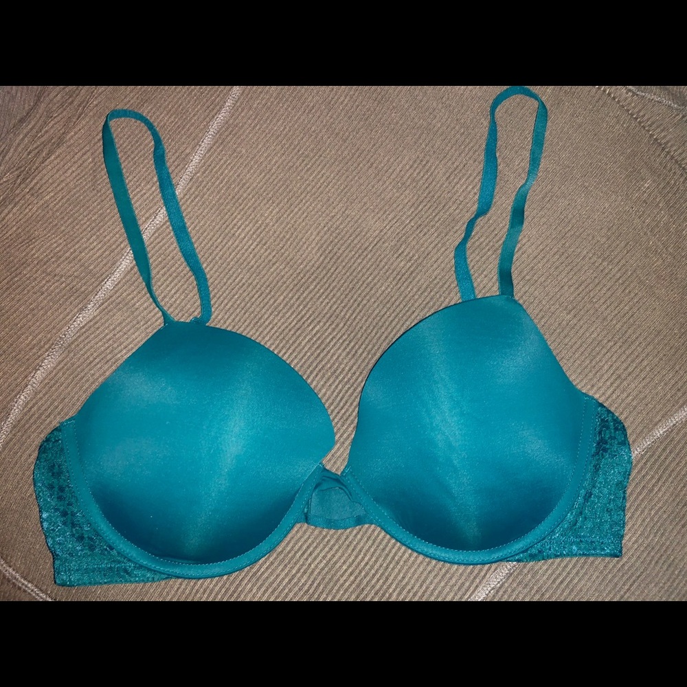 VICTORIA SECRET PADDED BRA